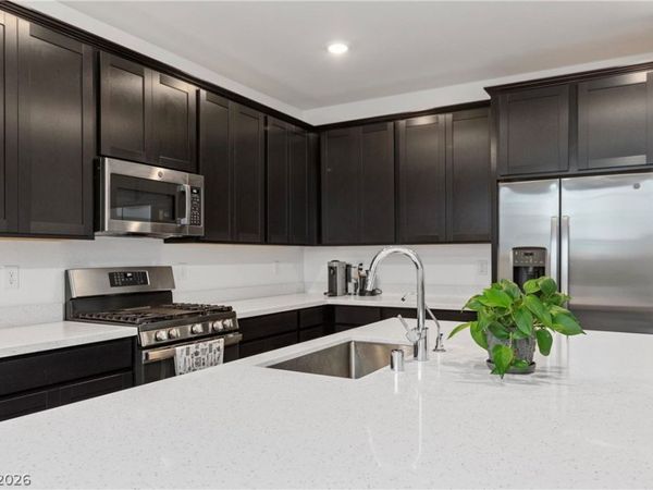 4348 Bayley Skye Avenue , Las Vegas, NV 89141