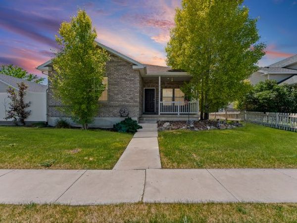 1820 E CEDAR ST , Eagle Mountain, UT 84005