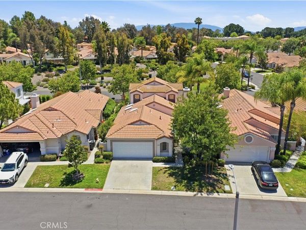 40502 Via Amapola, Murrieta, CA 92562