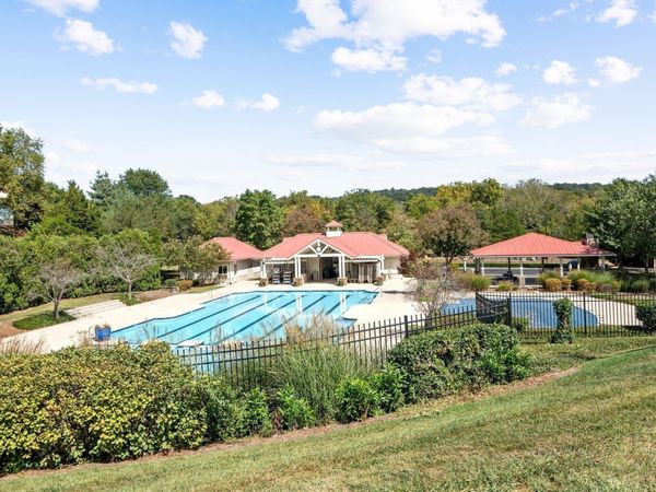 6054 Mill Tree Dr , Nashville, TN 37221