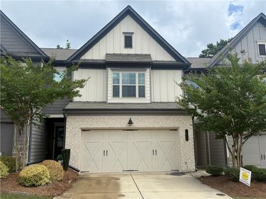 5639 Parkview Lane , Flowery Branch, GA 30542