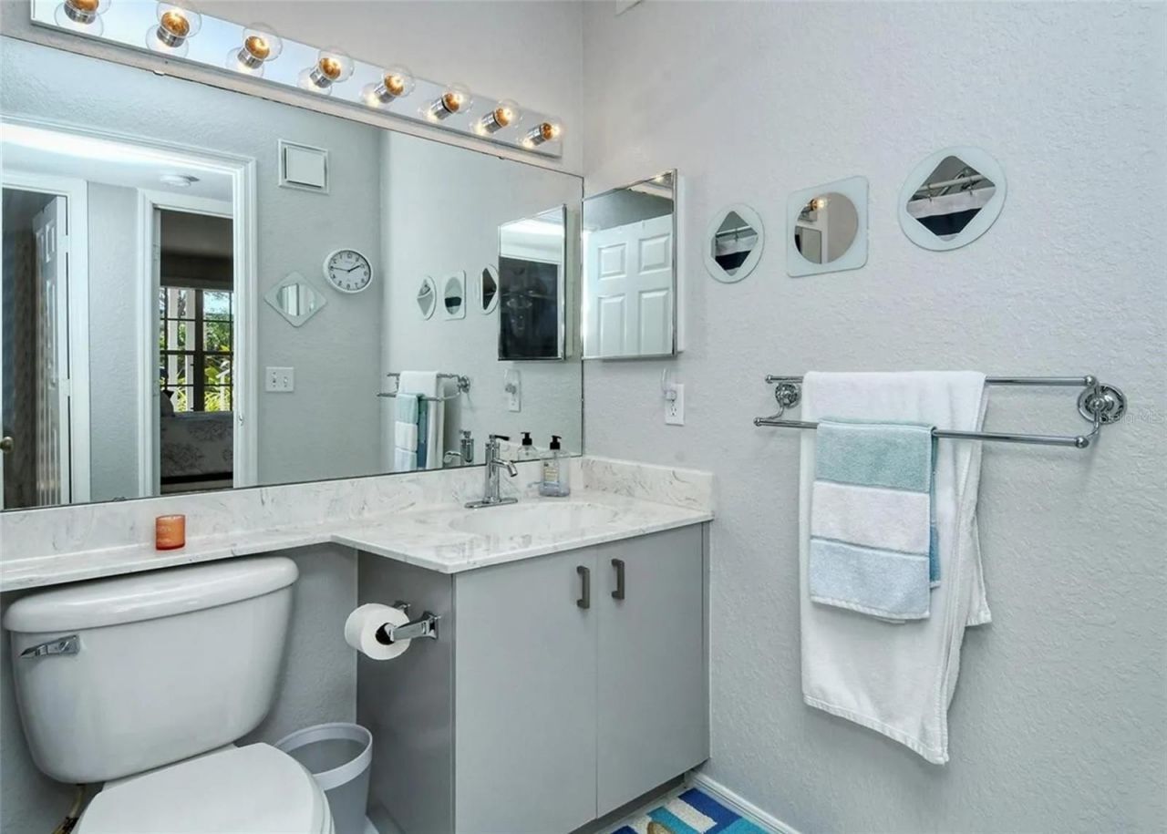 850 S Tamiami Trail , Unit 801, Sarasota, FL 34236 Photo