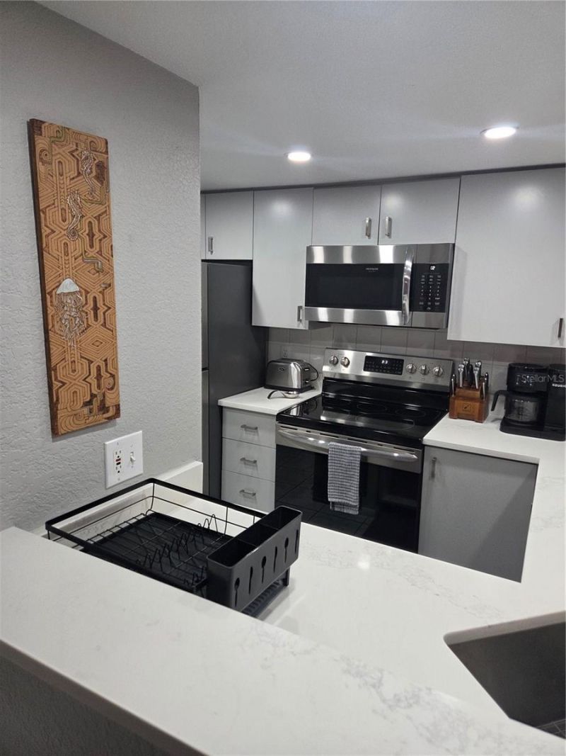 850 S Tamiami Trail , Unit 801, Sarasota, FL 34236 Photo