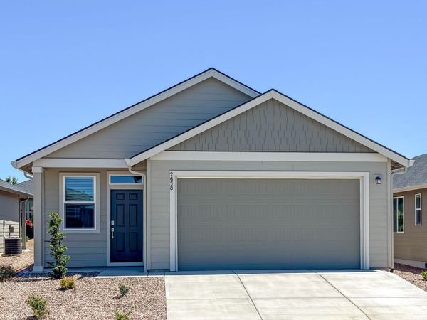2658 NW 26th LP North, Redmond, OR 97756