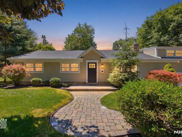 309 Spring Lane, HAWORTH, NJ 07641