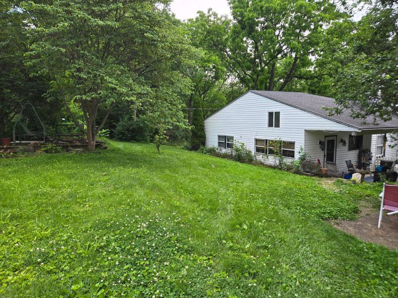 5590 Dawn Drive, Grove City, OH 43123 Photo 3