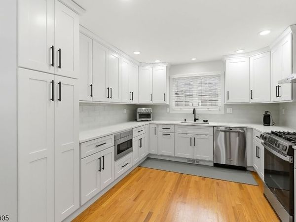 538 Willow Ave, Garwood, NJ 07027