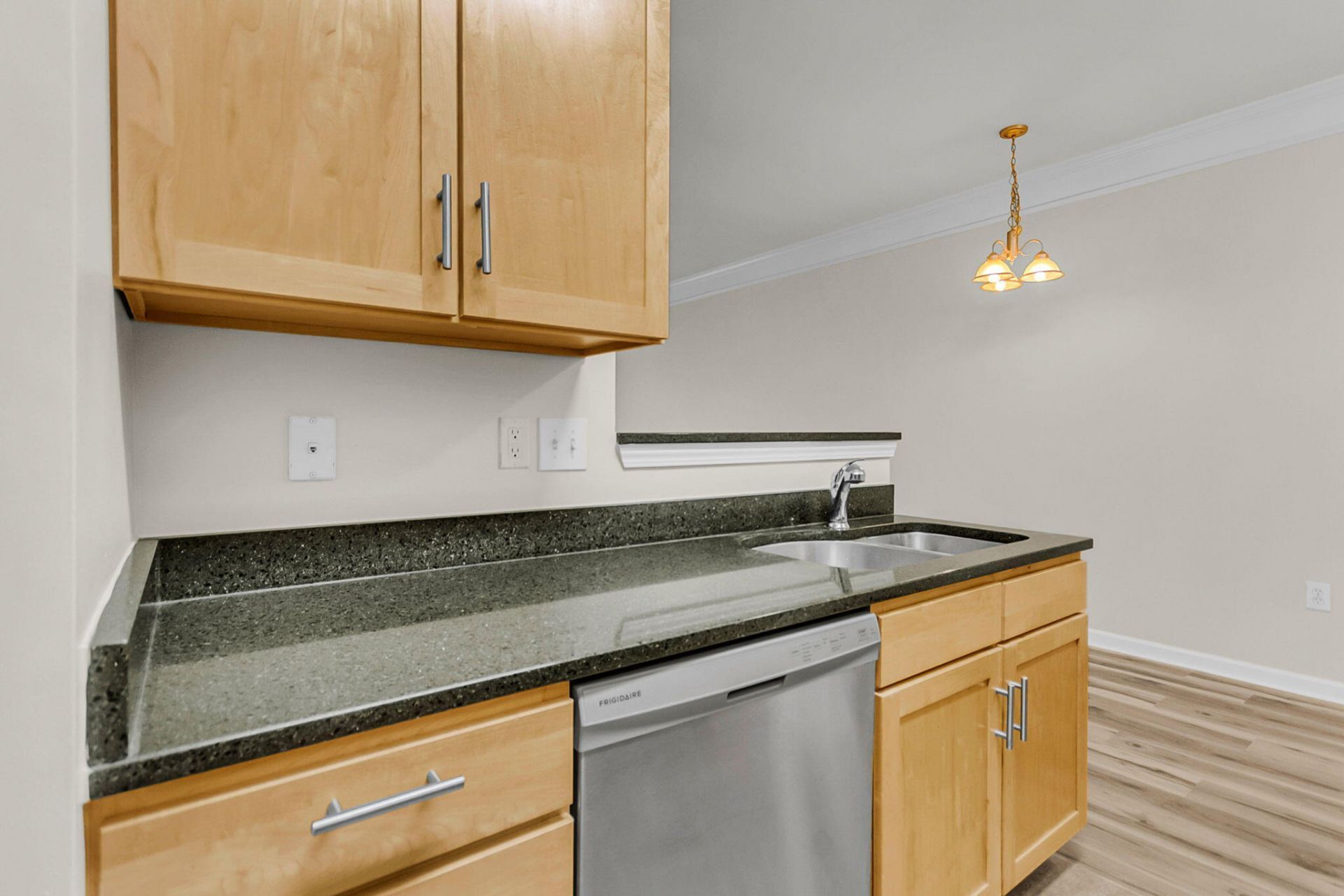 1755 Central Park Road Photo 12