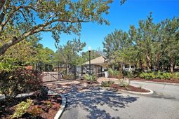 1755 Central Park Road photo 4
