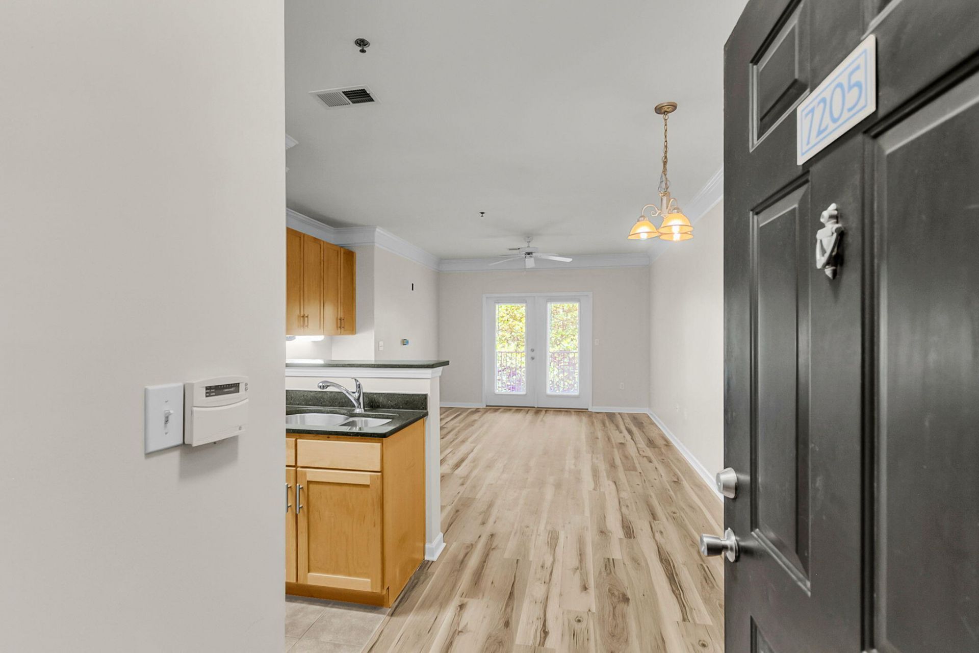 1755 Central Park Road Photo 6