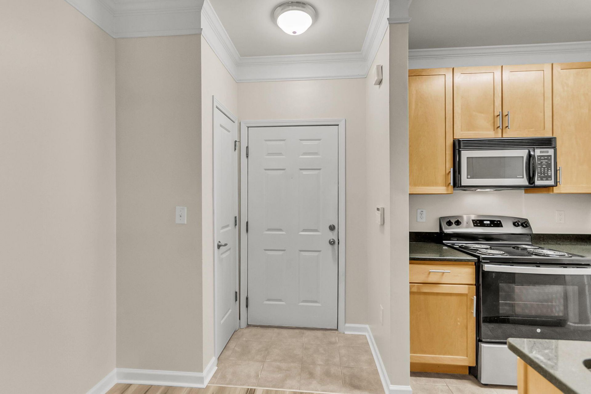 1755 Central Park Road Photo 7