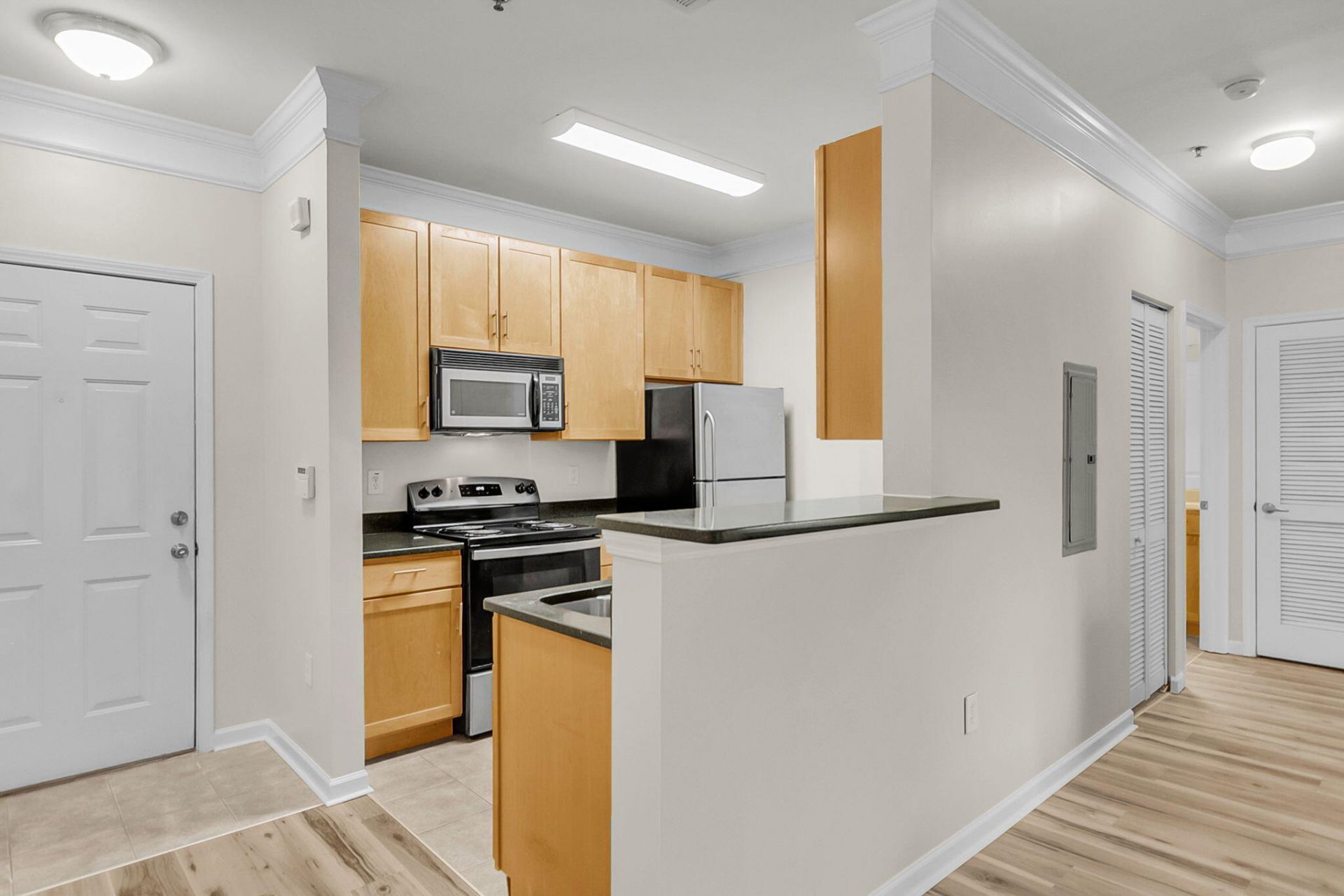 1755 Central Park Road Photo 8