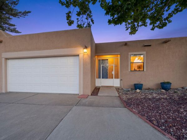 5740 Manzanillo Loop NE, Albuquerque, NM 87111