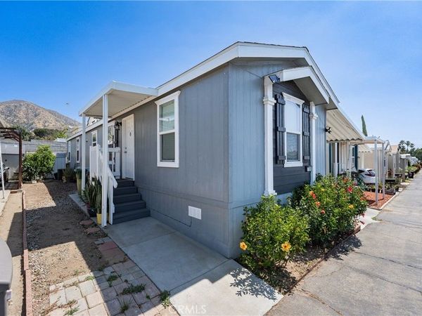 16079 Yarnell St, Unit B20, Sylmar, CA 91342