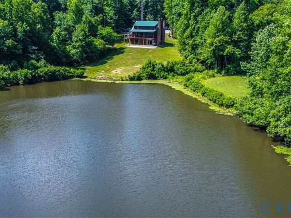 14941 Mills Court , Amelia, VA 23002