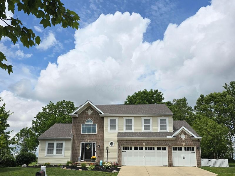 246 Weeping Willow Run Drive, Johnstown, OH 43031 Photo 2