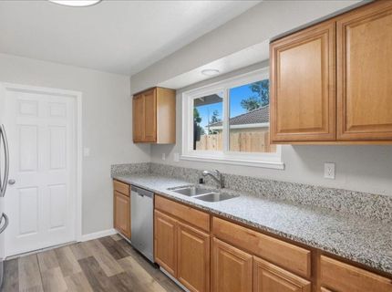 7251 Excalibur Cir, Stockton, CA 95210 Photo