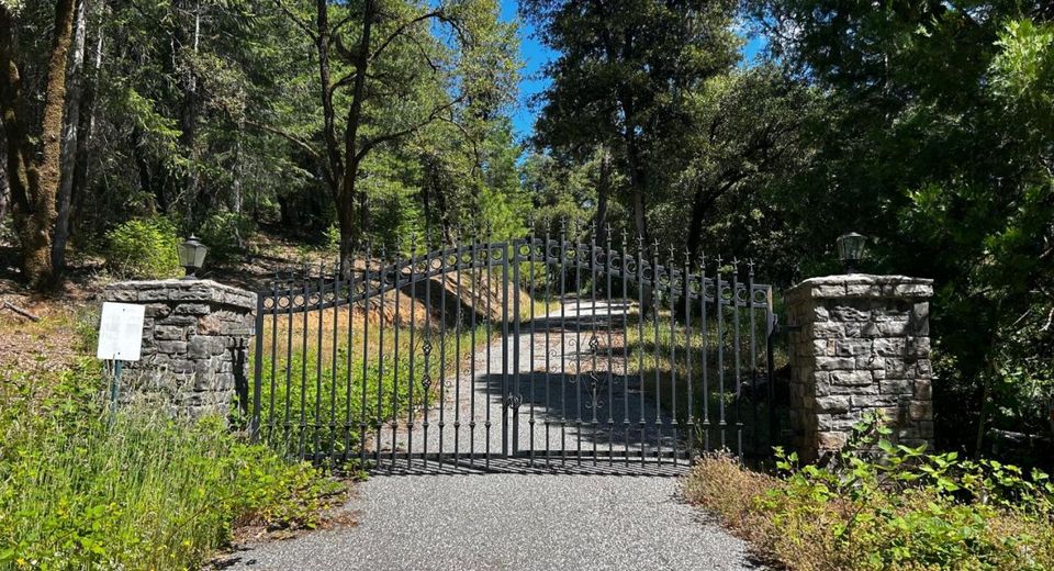 12226 Pine Cone Cir, Grass Valley, CA 95945 Photo