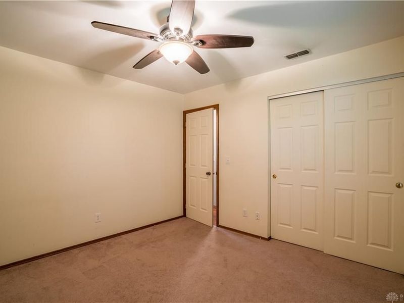 8751 Cannondale Lane, Huber Heights, OH 45424 Photo 23