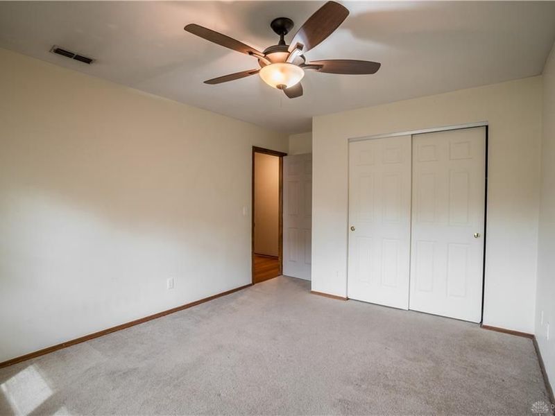 8751 Cannondale Lane, Huber Heights, OH 45424 Photo 27