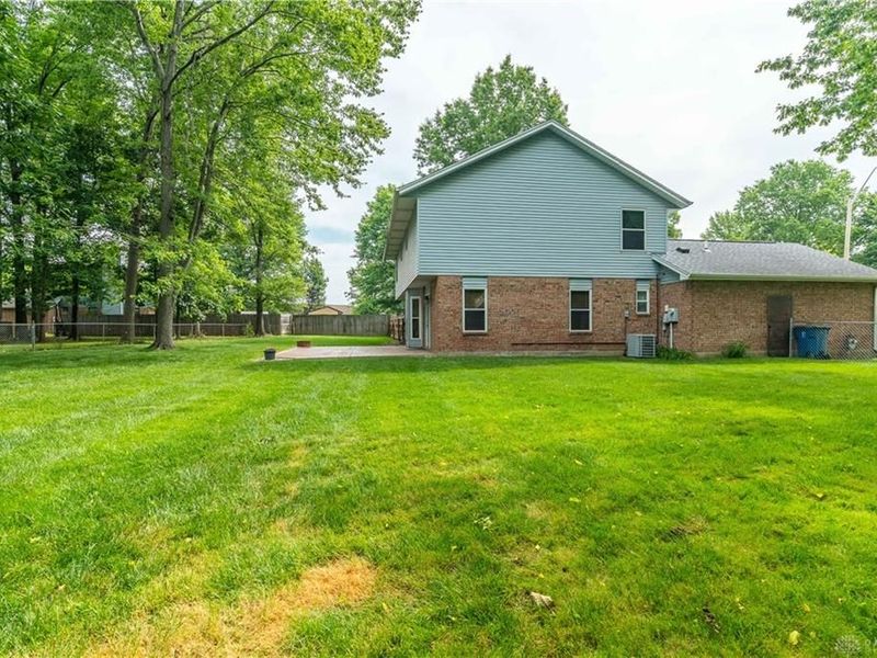 8751 Cannondale Lane, Huber Heights, OH 45424 Photo 33