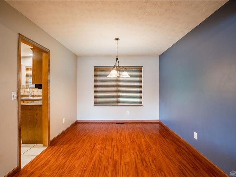 8751 Cannondale Lane, Huber Heights, OH 45424 Photo 6