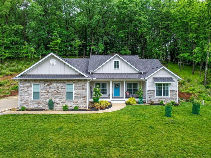 866 Howell Drive, Newark, OH 43055 Photo 1