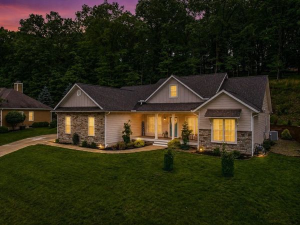 866 Howell Drive, Newark, OH 43055