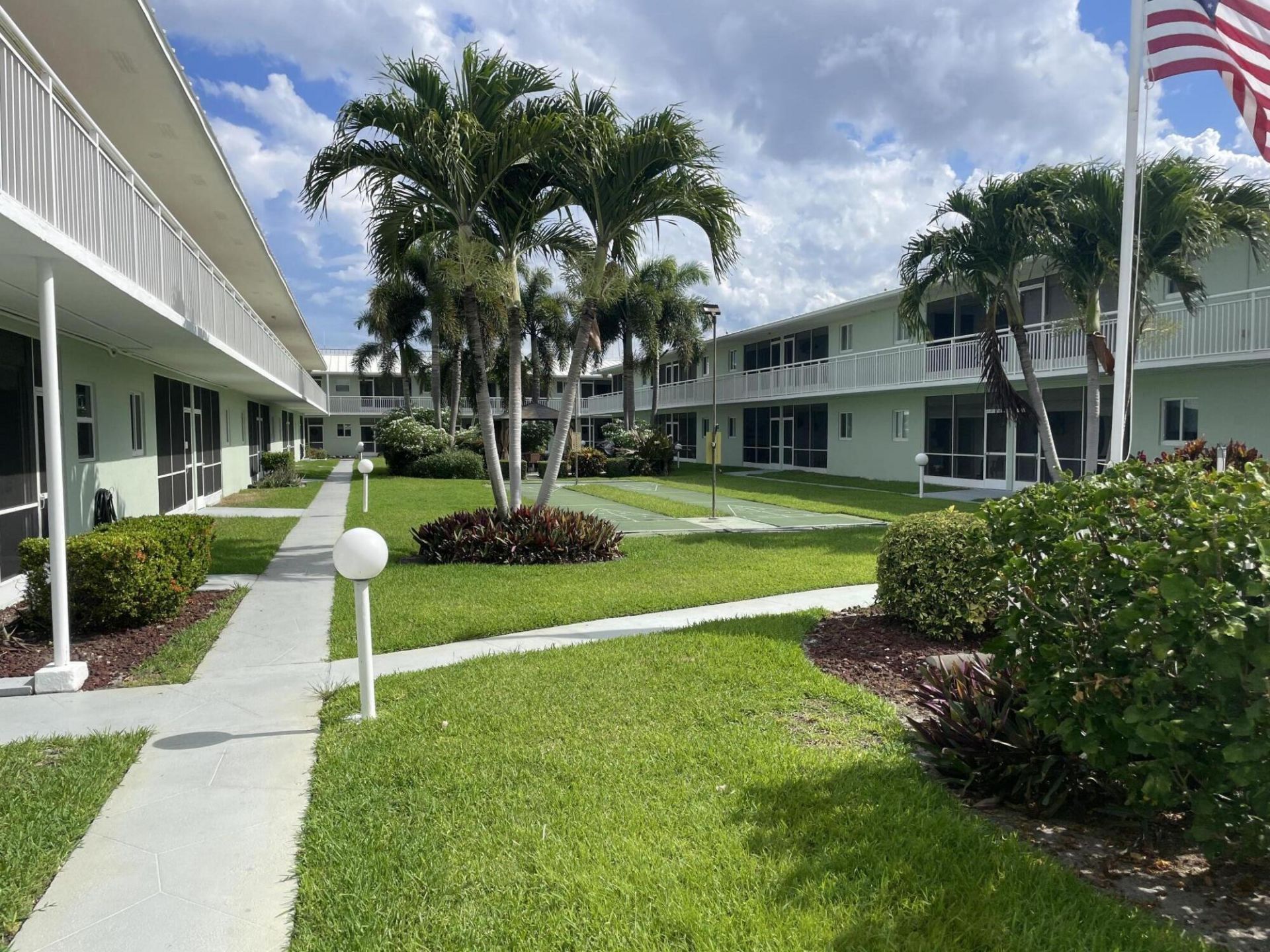 2100 NE 38th Street, Unit 142, Lighthouse Point, FL 33064 Photo