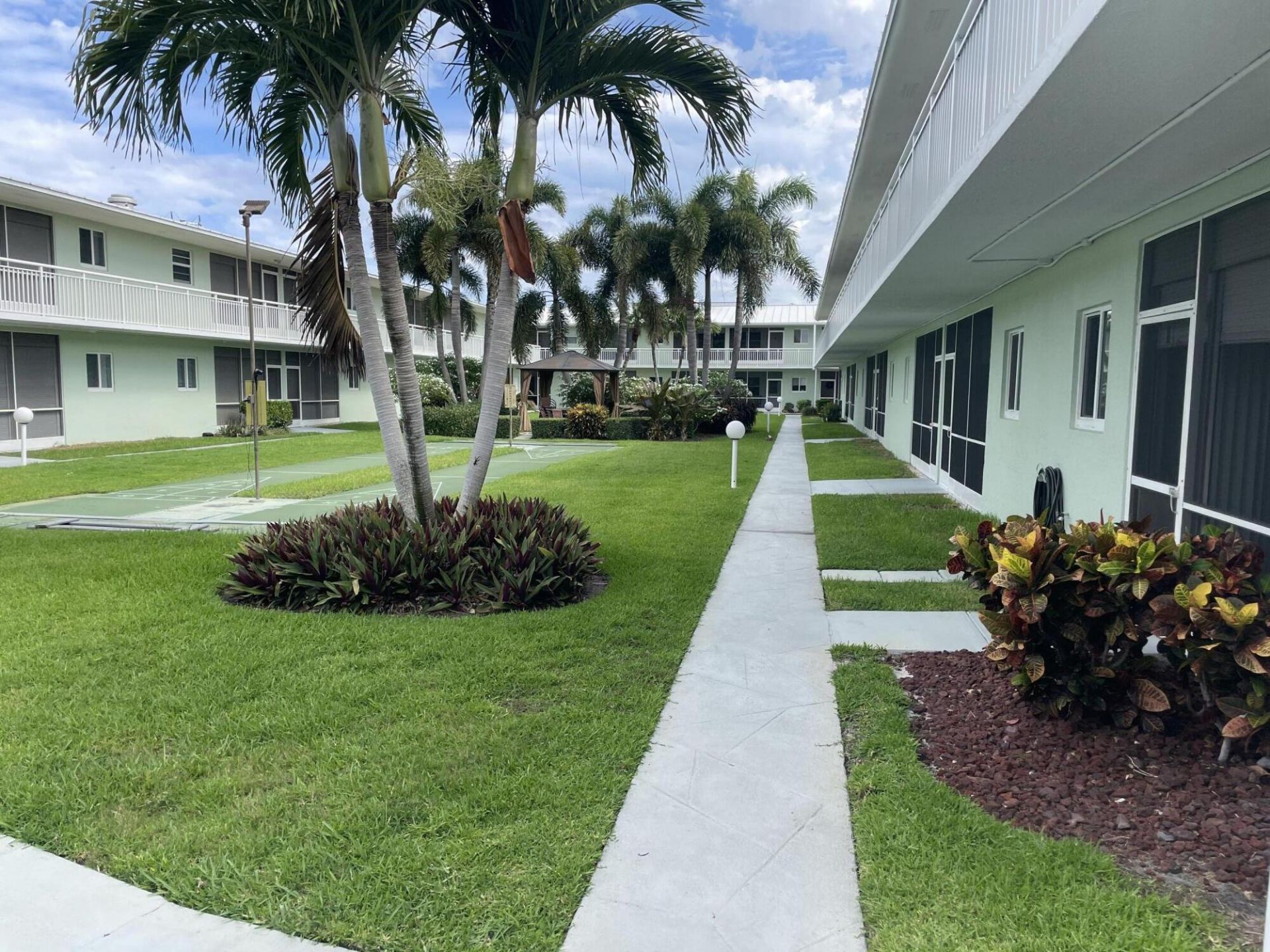 2100 NE 38th Street, Unit 142, Lighthouse Point, FL 33064 Photo