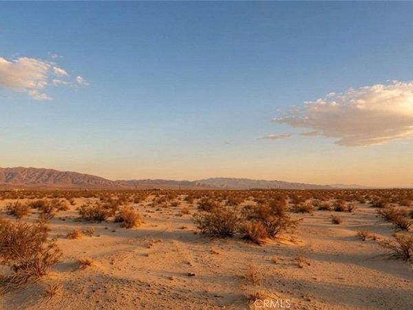 6100 Lanes Lane, 29 Palms, CA 92277