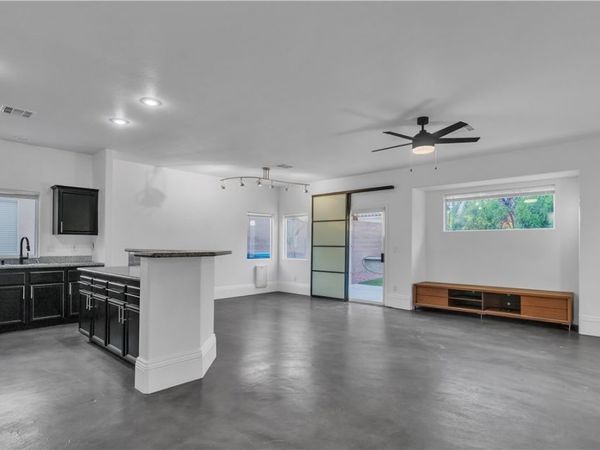 4468 Lobero Avenue , Las Vegas, NV 89141