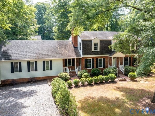 1610 Reams Road , Powhatan, VA 23139