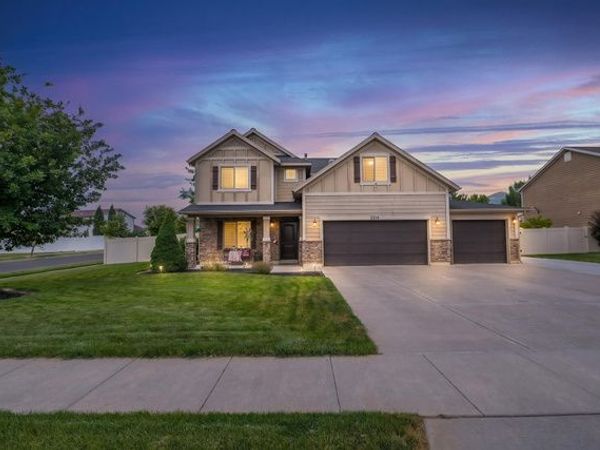 2214 W LOVELAND , Farmington, UT 84025