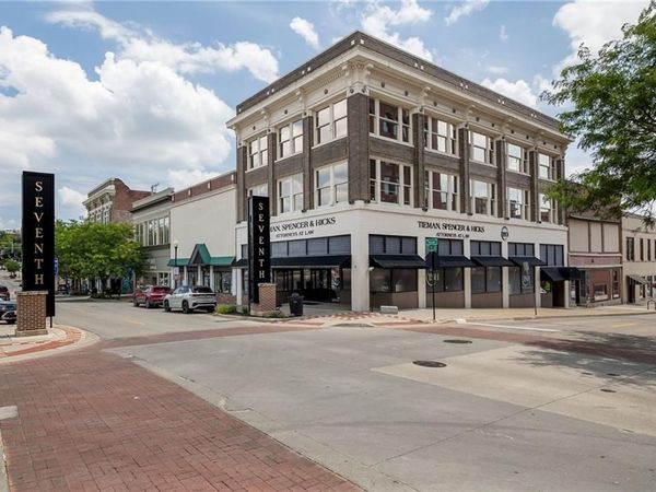 702 Felix Street, St Joseph, MO 64501