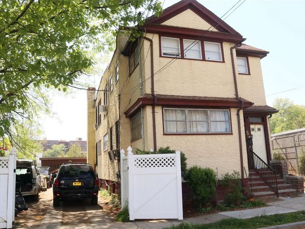86-36 136th Street , Richmond Hill, NY 11418