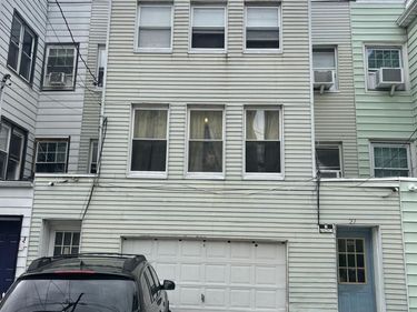 27 Loudoun Street , Yonkers, NY 10705