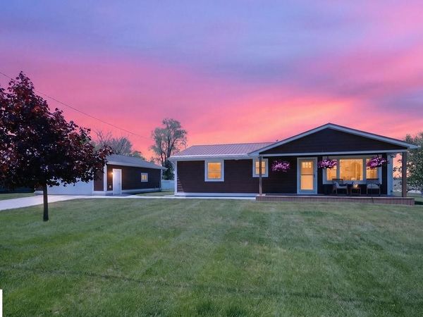 2012 Green Drive, Au Gres, MI 48703