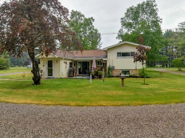 10741 Long Lake Road N, Traverse City, MI 49685