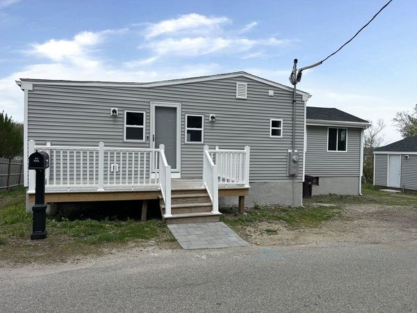 100 Westminster Rd, Weymouth, MA 02189