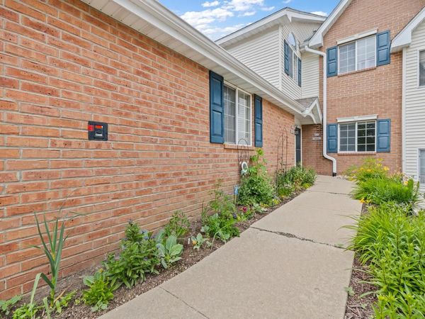 S77W19462 Lakewood DRIVE, Muskego, WI 53150