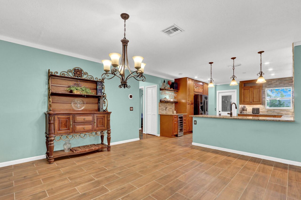 127 Miramar Avenue, Royal Palm Beach, FL 33411 Photo