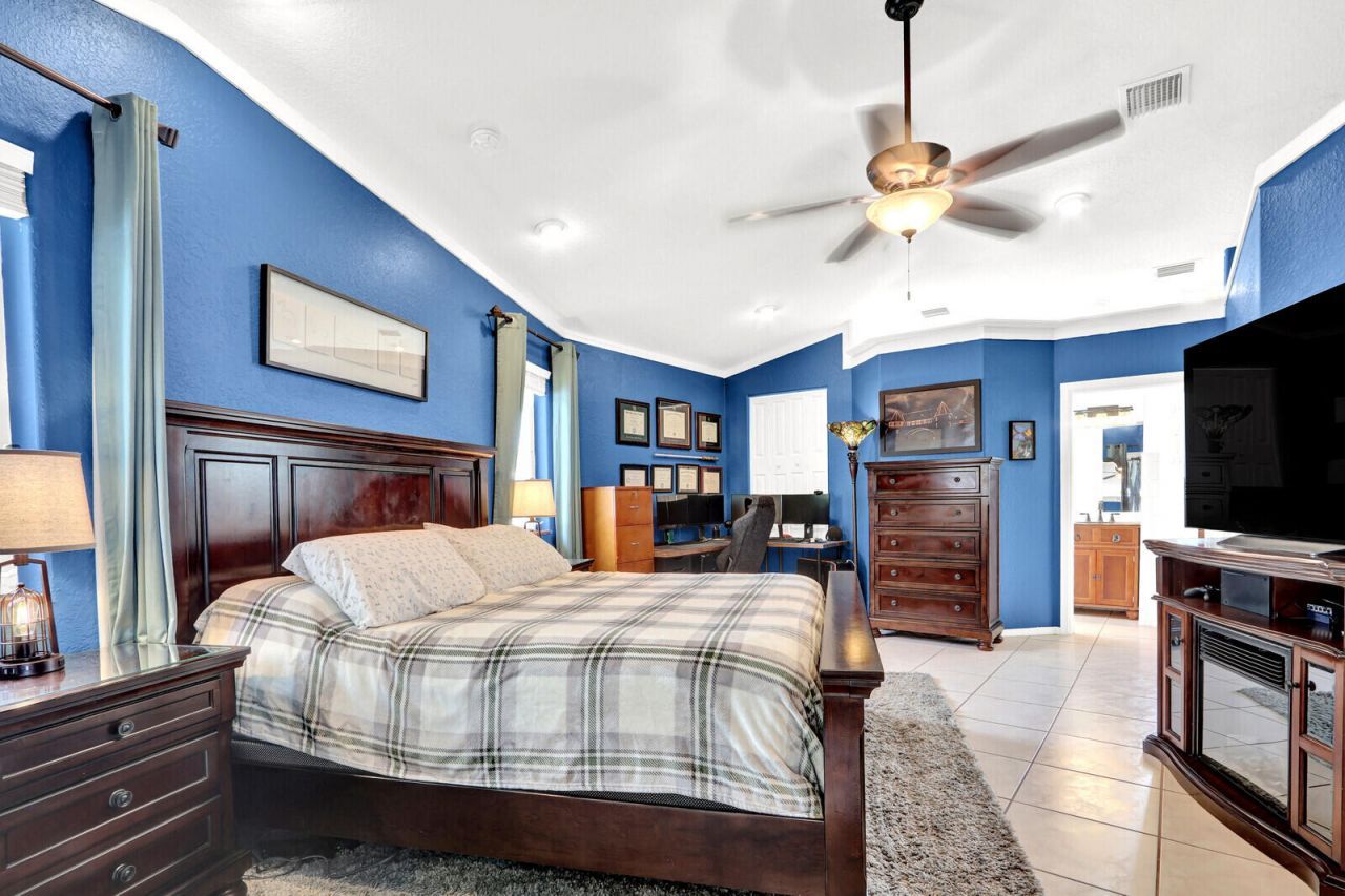 127 Miramar Avenue, Royal Palm Beach, FL 33411 Photo