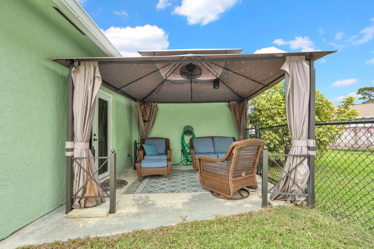 127 Miramar Avenue, Royal Palm Beach, FL 33411 Photo