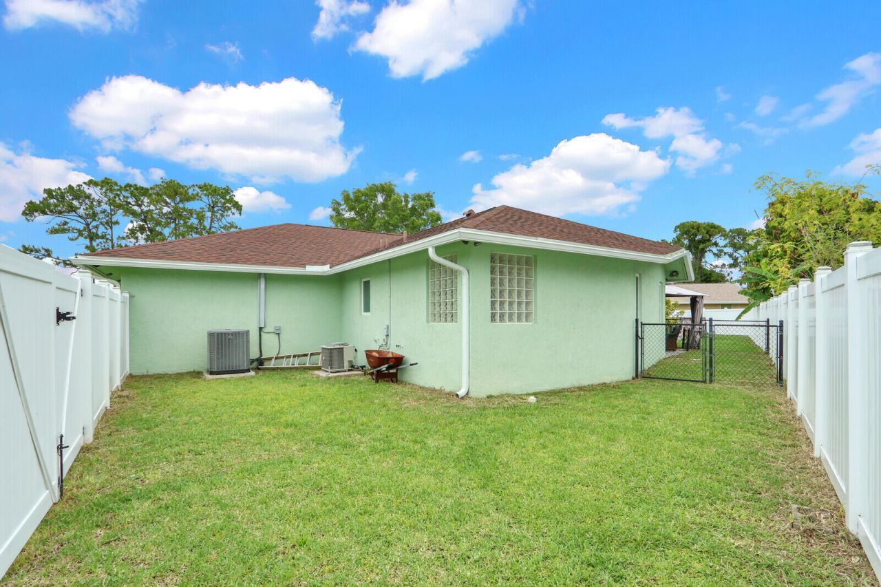 127 Miramar Avenue, Royal Palm Beach, FL 33411 Photo