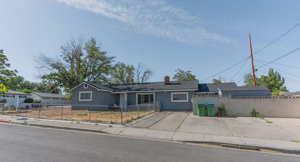 1401 Bresson Avenue, Reno, NV 89502 Photo
