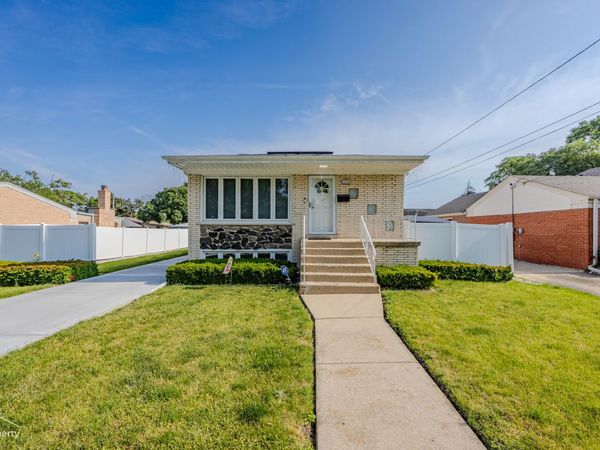 10526 Altgeld Street, Melrose Park, IL 60164