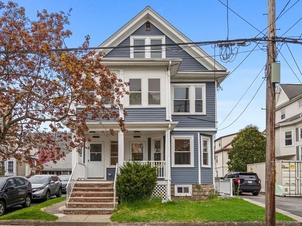 33 Farragut Ave, Medford, MA 02155