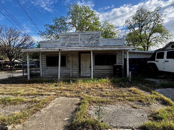 300 Queretaro St, San Antonio, TX 78237