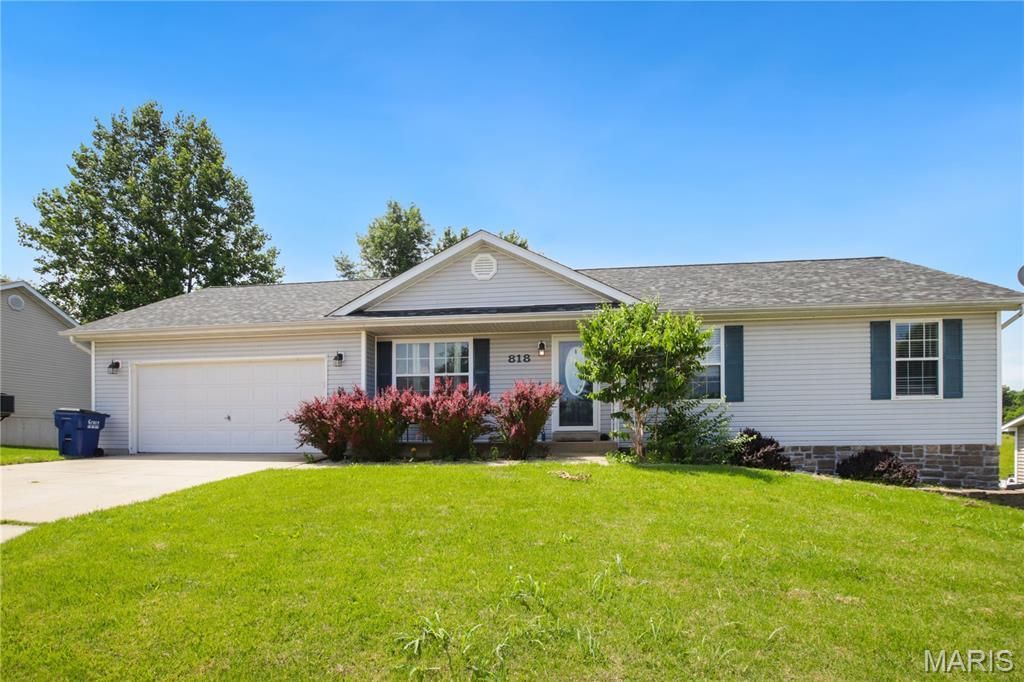 818 Northridge Drive , Marthasville, MO 63357 Main Photo
